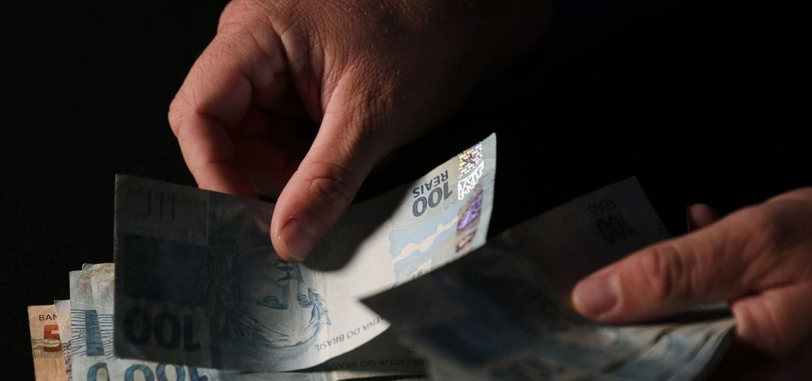 Igreja Universal ter&aacute; que devolver R$ 204 mil para professora que afirma ter sido coagida a doar