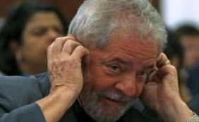 Lula não tinha celular e usava um registrado em nome de laranja, diz colunista