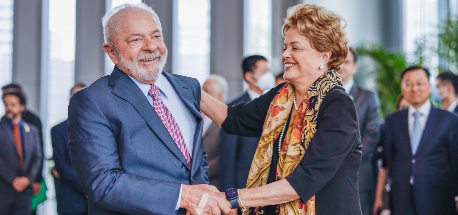 PT pretende articular devolução simbólica do mandato de Dilma Rousseff