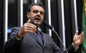 Deputado sai em defesa de governo do PT e diz: "Lula vai encontrar saídas"
