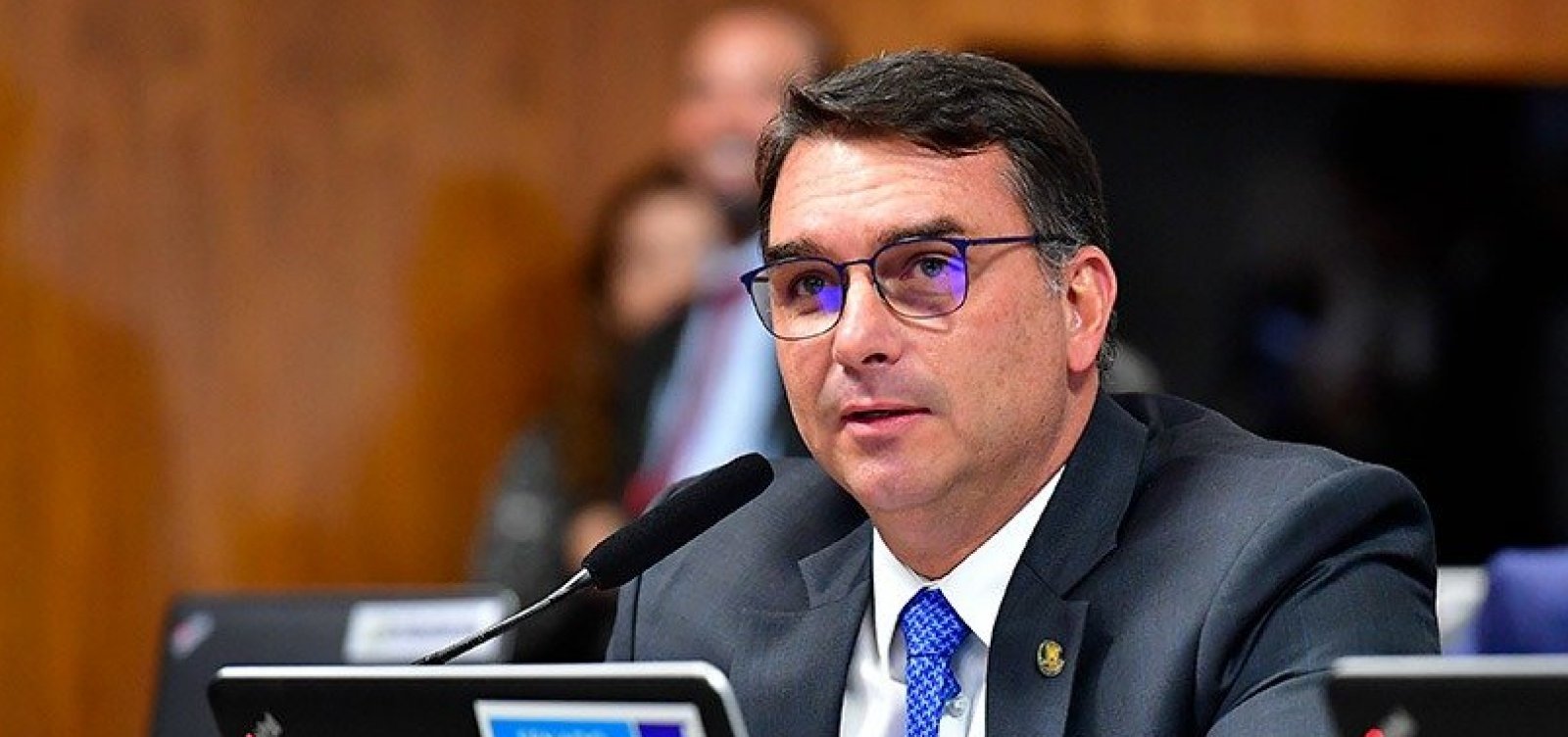 Flávio Bolsonaro diz que confia em Frederick Wassef