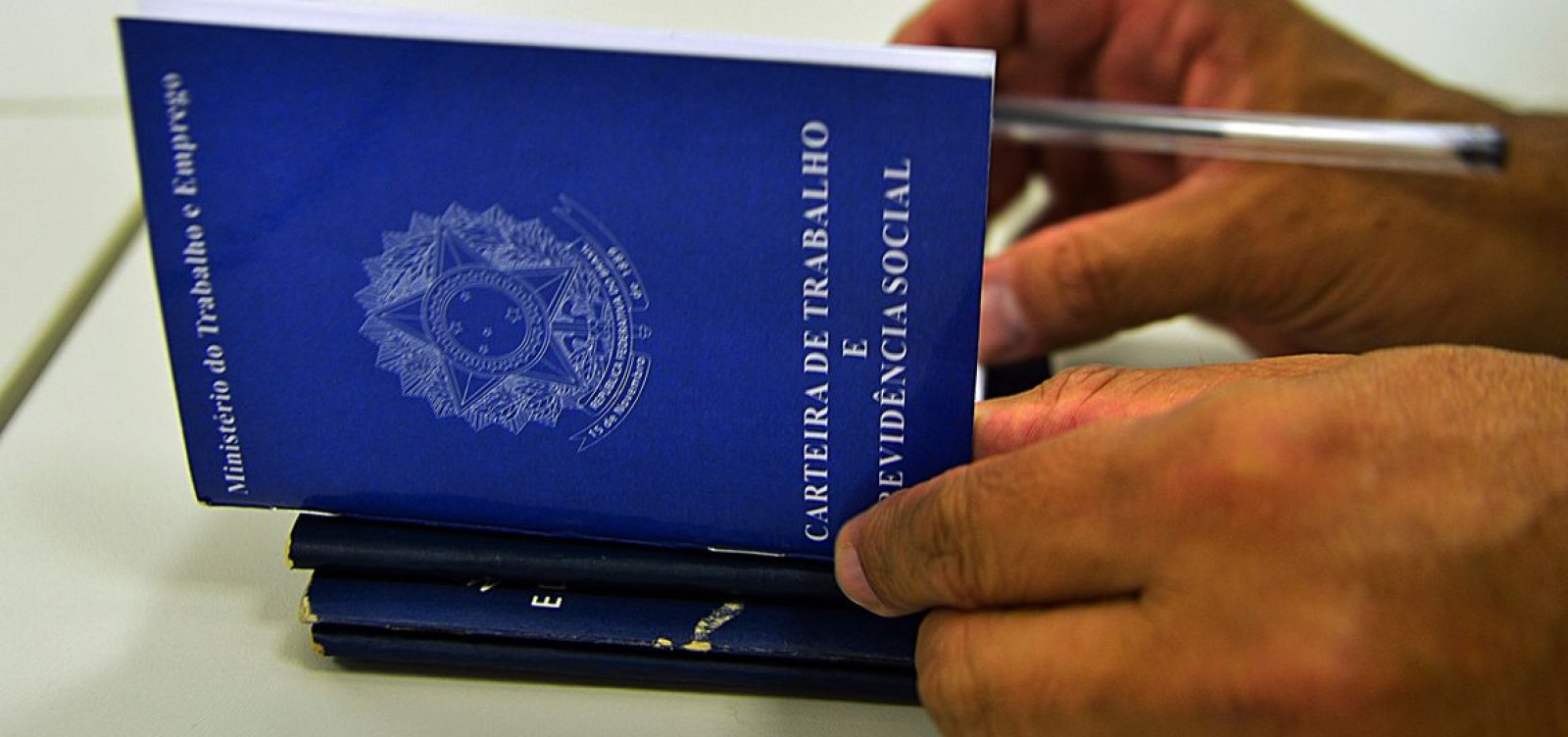 Taxa de desemprego no país cai para 7,9% em julho, aponta IBGE