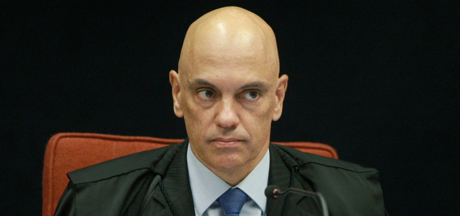 Modo de envio do material com vídeo da agressão a Moraes deixa investigadores irritados