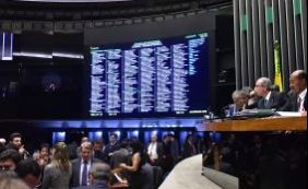 Comissão de impeachment é aprovada na Câmara; veja quem são os deputados