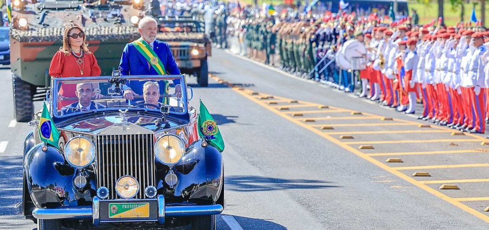 Lula participa de celebra&ccedil;&otilde;es do 7 de Setembro ao lado de presidentes do STF, do Congresso e ministros 