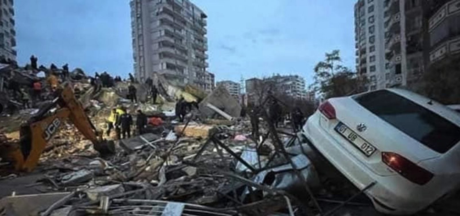 Terremoto no Marrocos deixa ao menos 800 vítimas