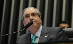 Cunha tenta acelerar impeachment com sessão nesta sexta-feira