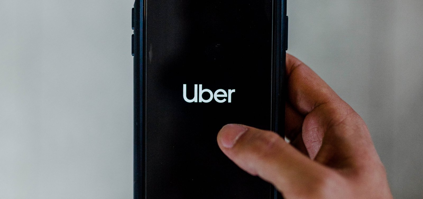 Justiça condena Uber a pagar multa de R$ 1 bilhão e registrar todos os motoristas