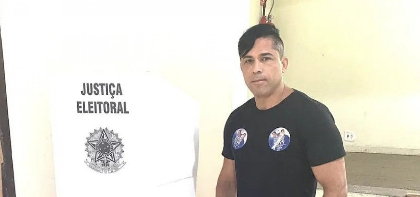 Partido expulsa prefeito que sugeriu "castrar meninas" em Barra do Piraí, no Rio de Janeiro