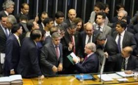 Comissão do impeachment tem 40 deputados que receberam doações de empresas