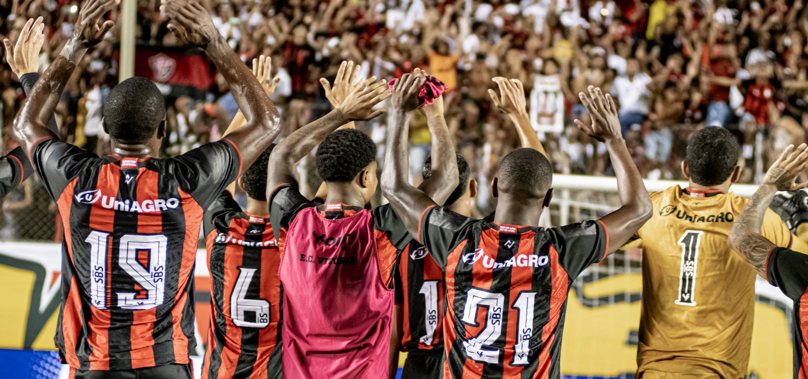 Série B: Vitória cai mais duas posições na tabela com os jogos