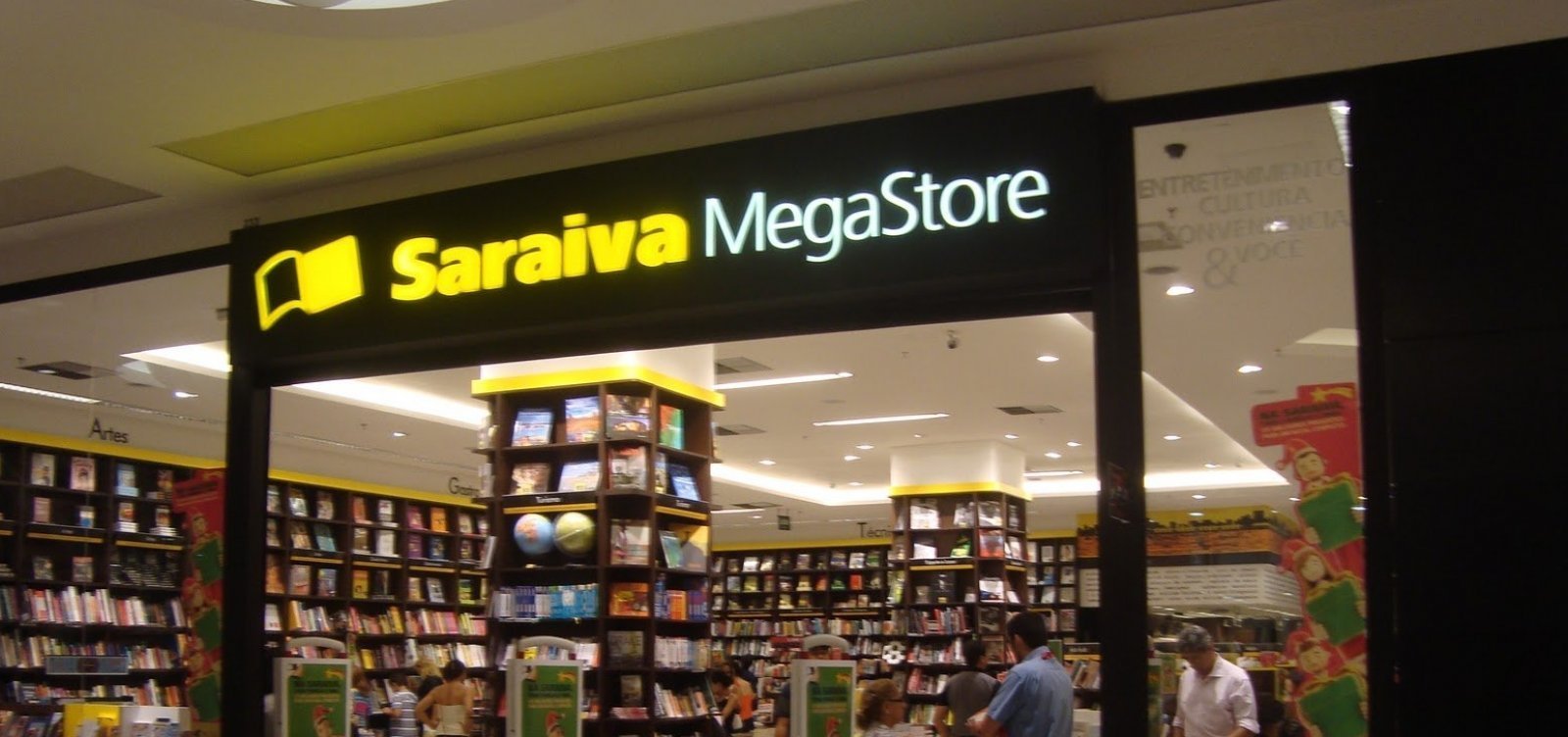Saraiva demite todos os funcion&aacute;rios e pode fechar &uacute;ltimas cinco livrarias no Brasil