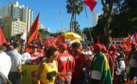 Manifestação pró-PT tem participação massiva de movimentos sociais