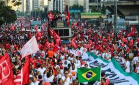 Atos pró-governo defendem Lula e Dilma em todos os estados do Brasil
