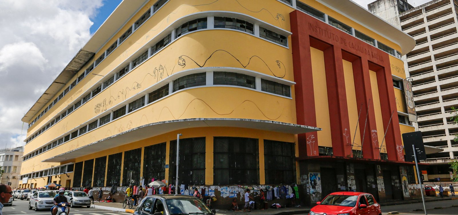Repórter Metropole: Negligência de anos afeta prédio do Instituto do Cacau
