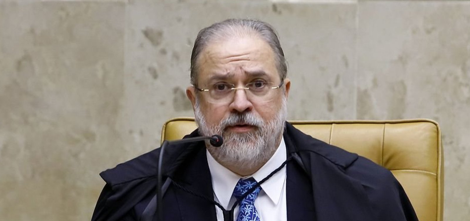 Aras perde na Justiça Federal para Conrado Hübner Mendes