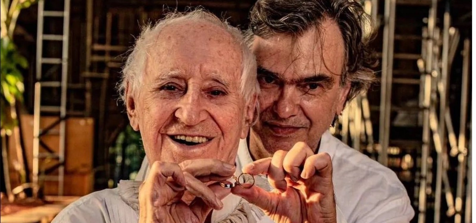 Viúvo de Zé Celso faz campanha para recuperar apartamento do artista atingido por incêndio