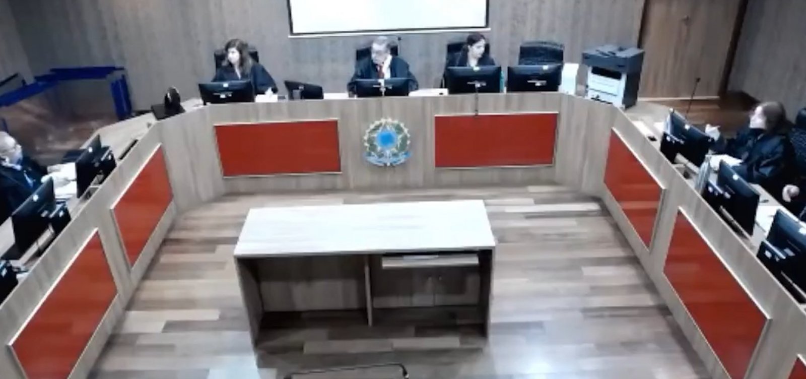 Desembargador critica ausência de advogada que estava em trabalho de parto: 'gravidez não é doença'