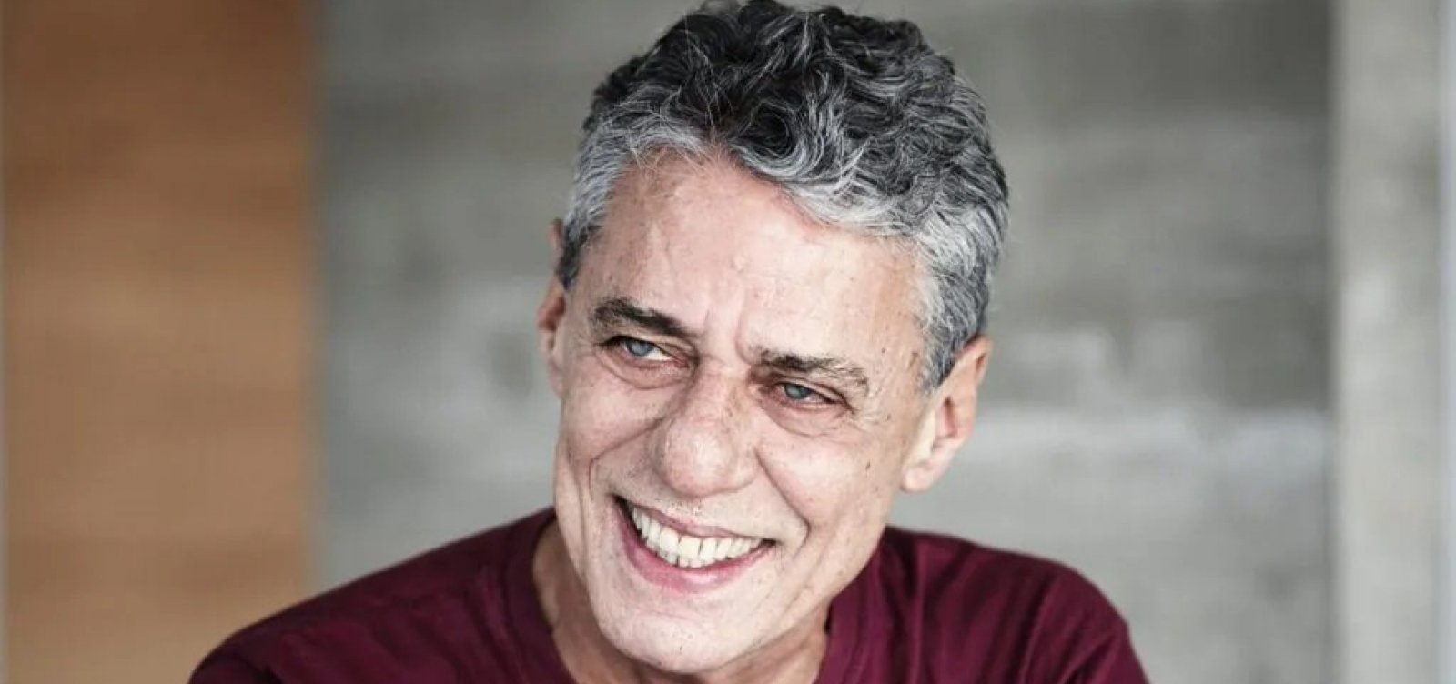 Chico Buarque vence processo milionário contra editoras