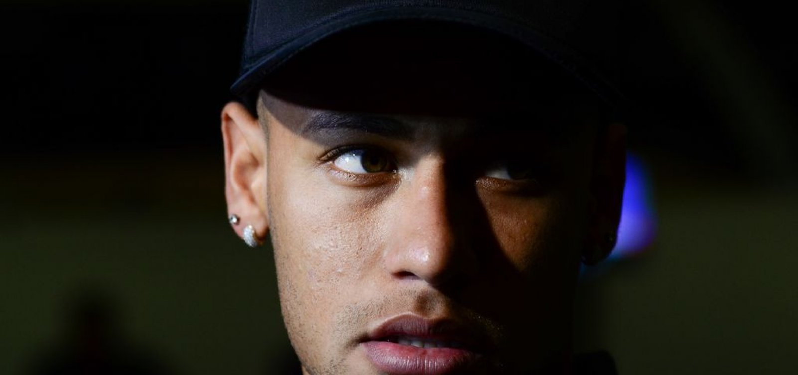 Neymar xinga presidente da CBF e ameaça não entrar em campo no Uruguai 