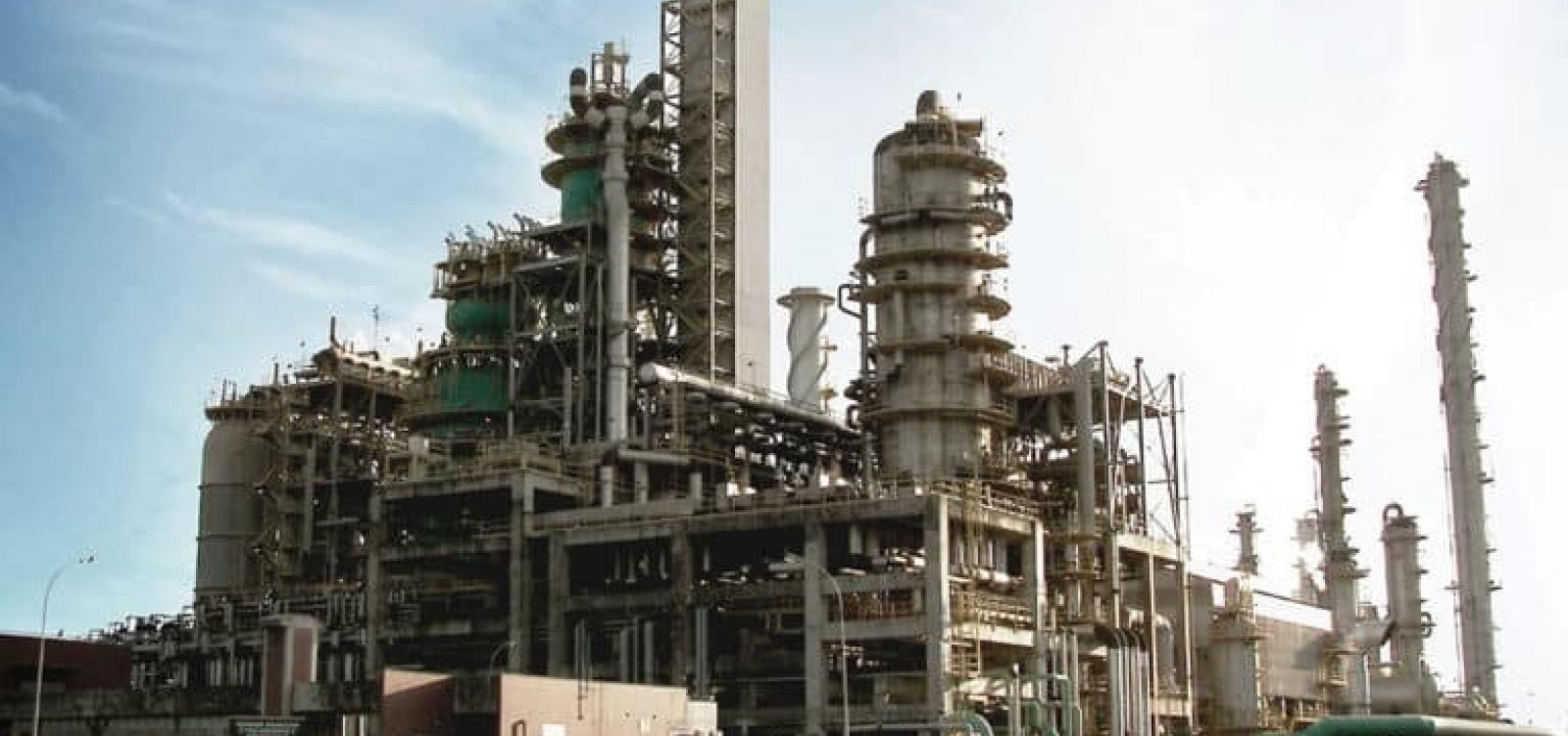 Funcionários acusam Acelen de descumprir normas de segurança, mas empresa nega 