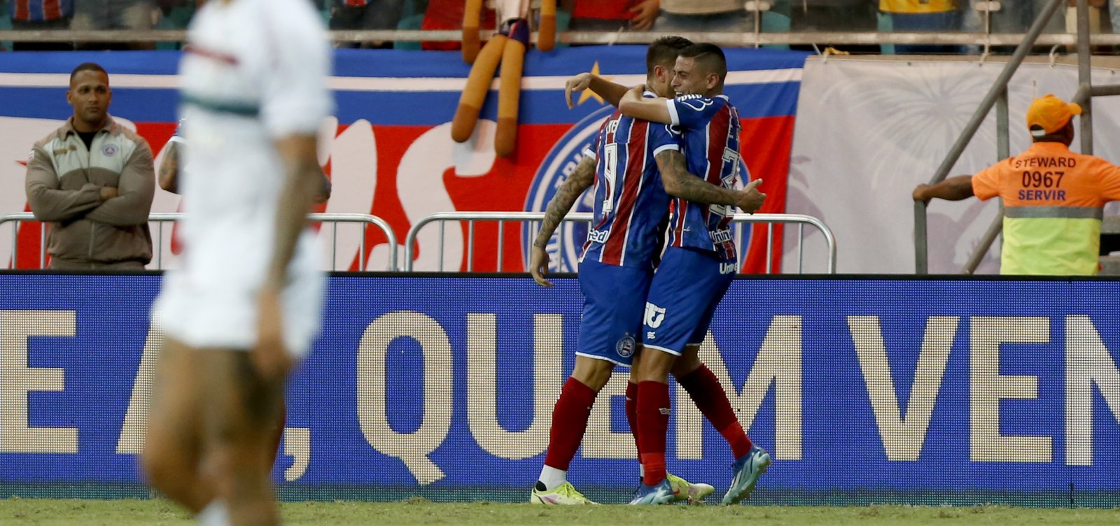 Bahia vence o Fluminense e ganha fôlego na luta contra o rebaixamento