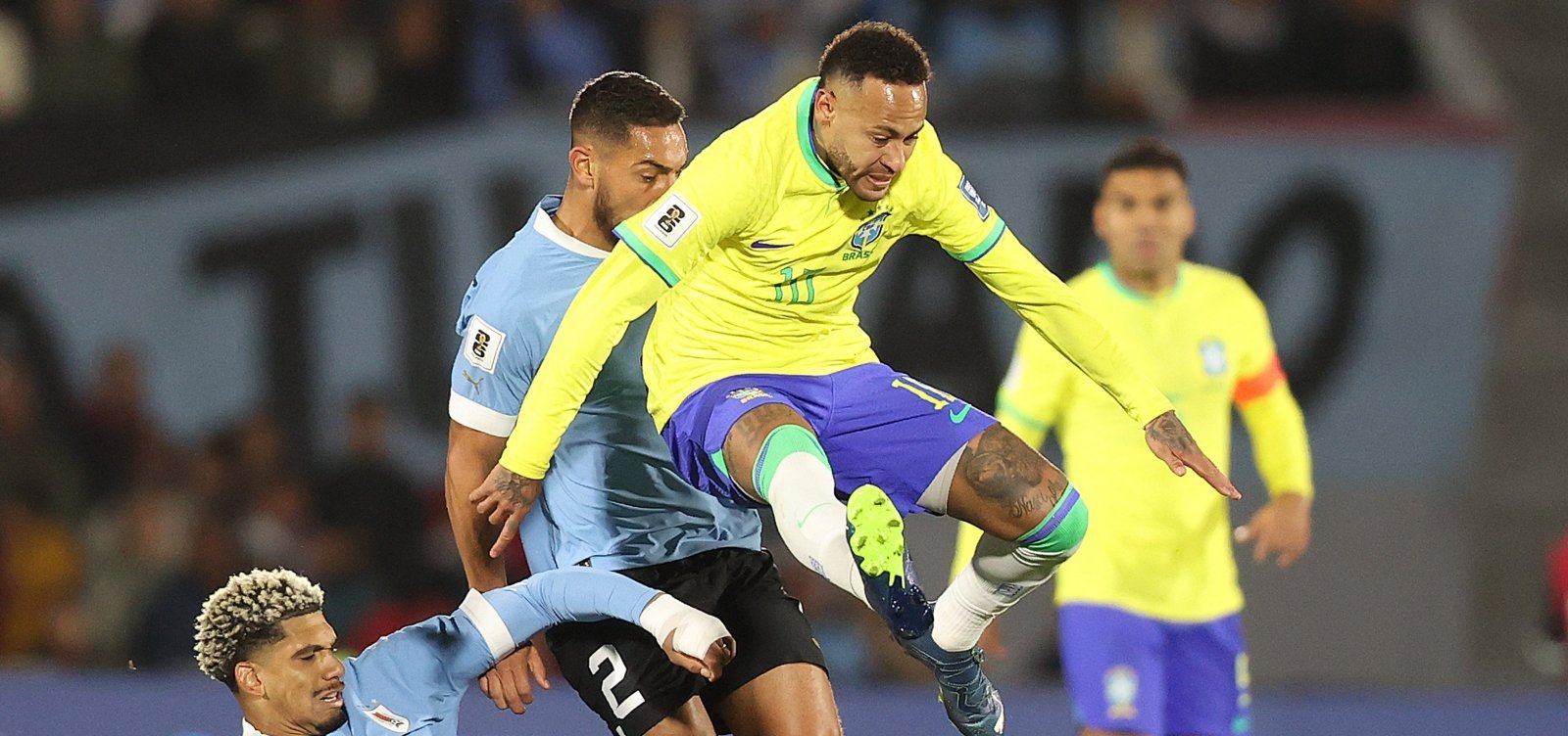 Neymar passará por cirurgia nesta quinta-feira, informa CBF