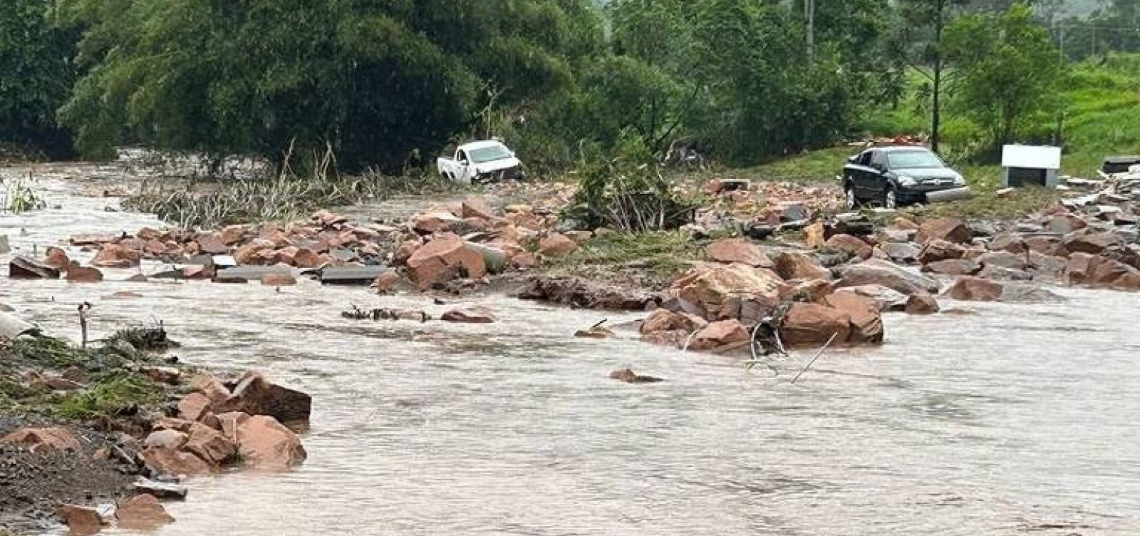 Chuva no Rio Grande do Sul deixa quatro mortos e dois desaparecidos