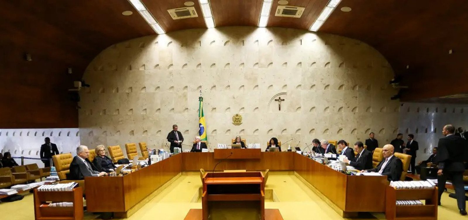 Quaest: 66% dos brasileiros acham que é preciso limitar as decisões individuais de ministros do STF