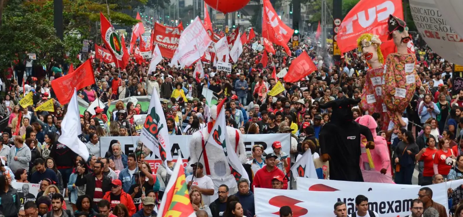 Sindicatos reagem a veto de Lula à desoneração da folha