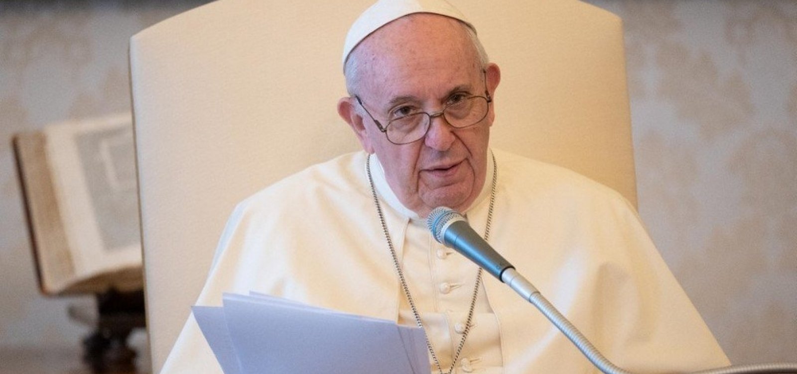 Papa Francisco realiza exame por causa de gripe e descarta complicações pulmonares