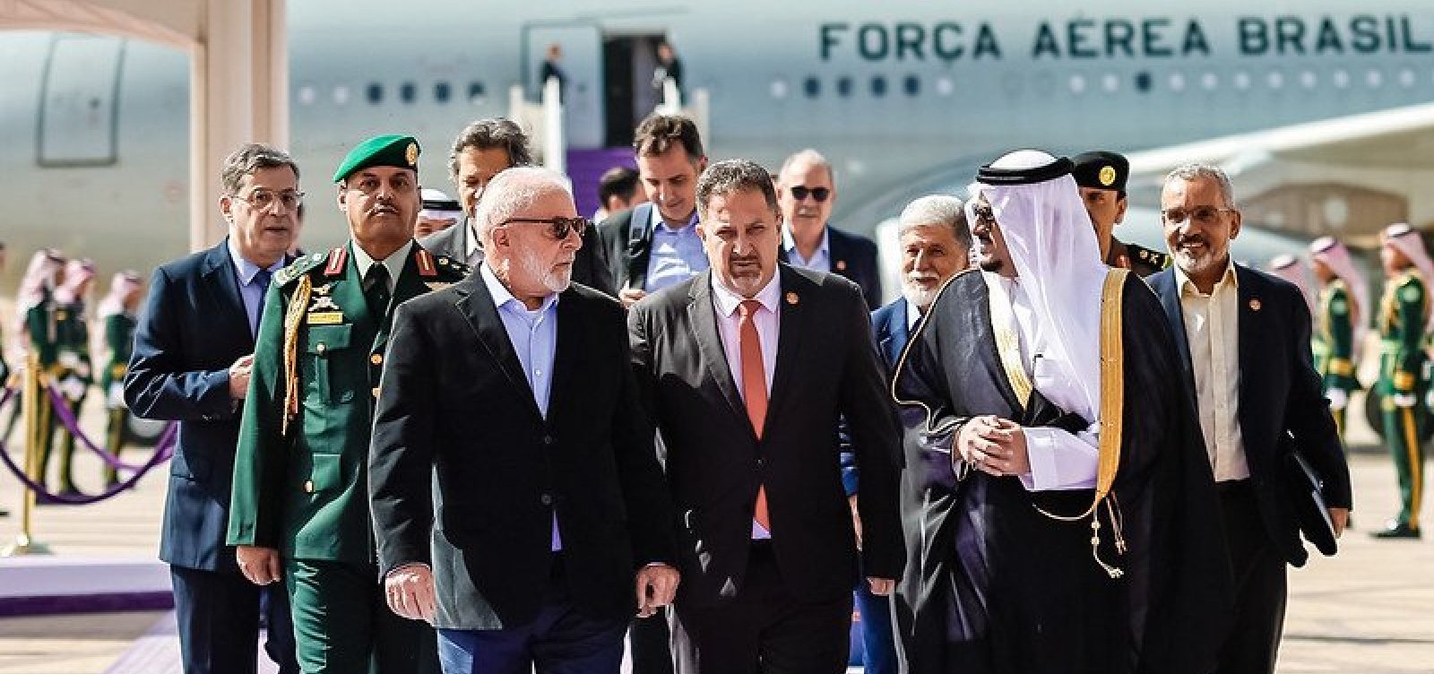 Lula desembarca na Arábia Saudita em busca de investimentos