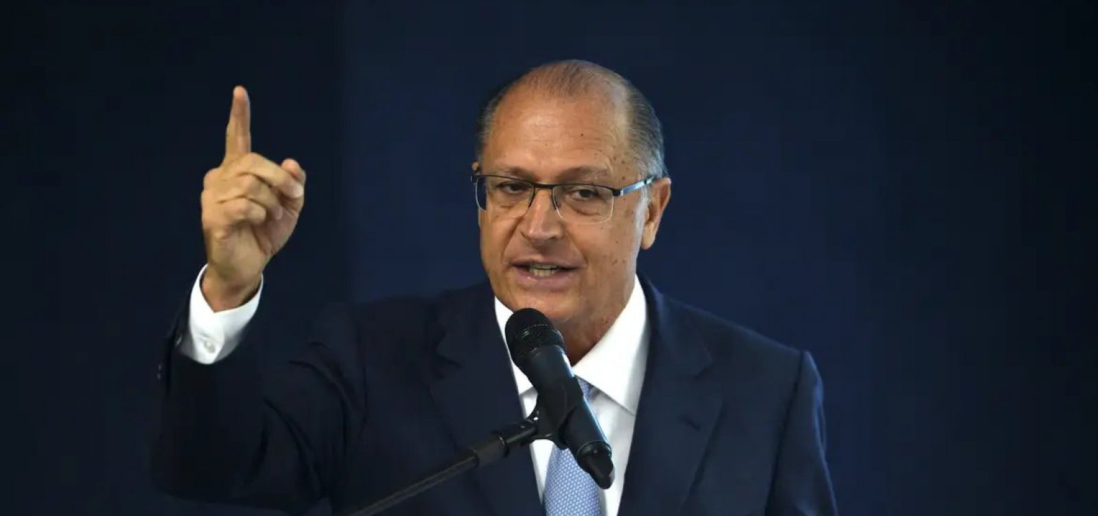 Alckmin defende aplicação de imposto de importação para compras de até U$ 50 