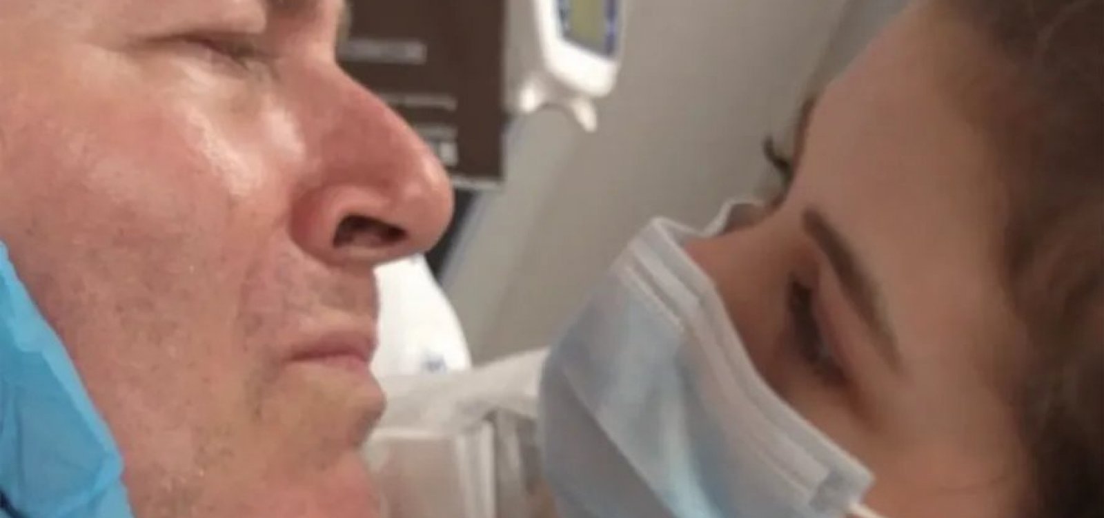Filha mostra o rosto do baixista Mingau, pela primeira vez desde que foi baleado na cabeça