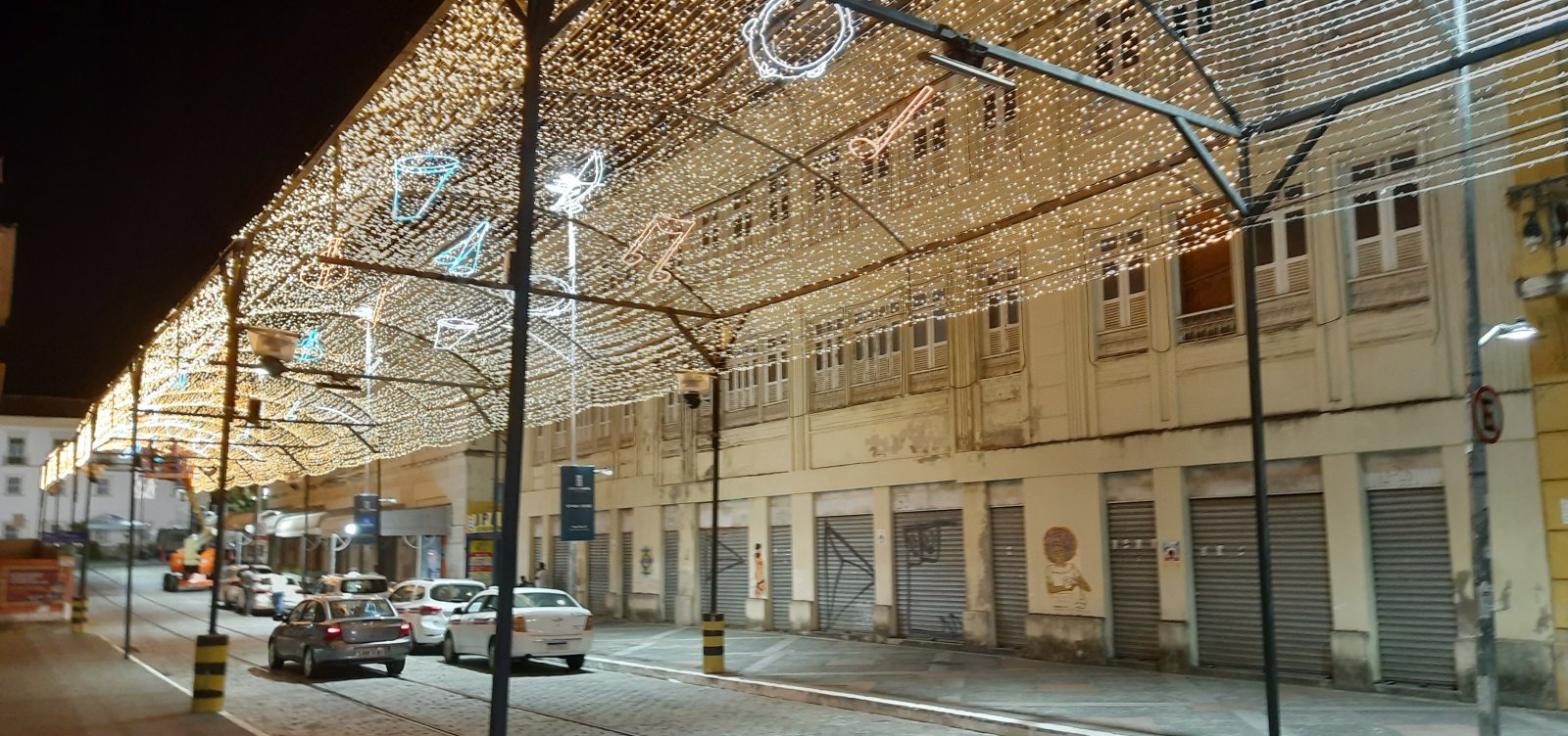 Natal: corredor luminoso vai da Rua Chile à Praça da Sé