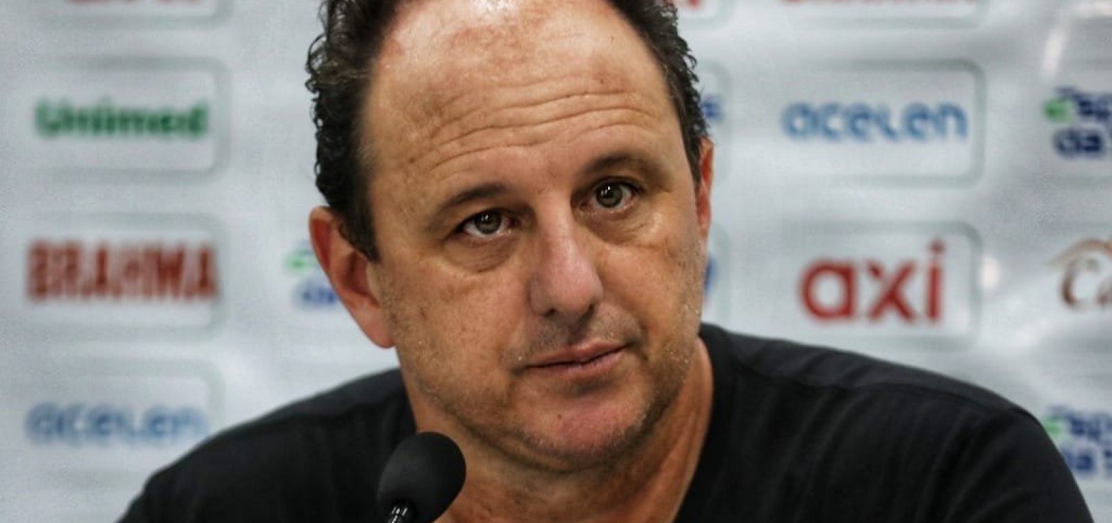 Ceni admite "decepção" com a derrota do Bahia para o rebaixado América-MG: "Me sinto envergonhado"