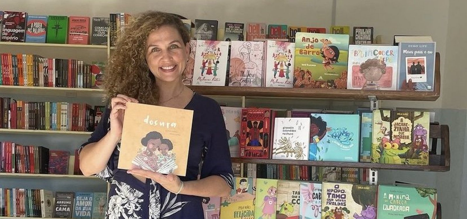 Escritora baiana vence categoria livro infantil do prêmio Jabuti 