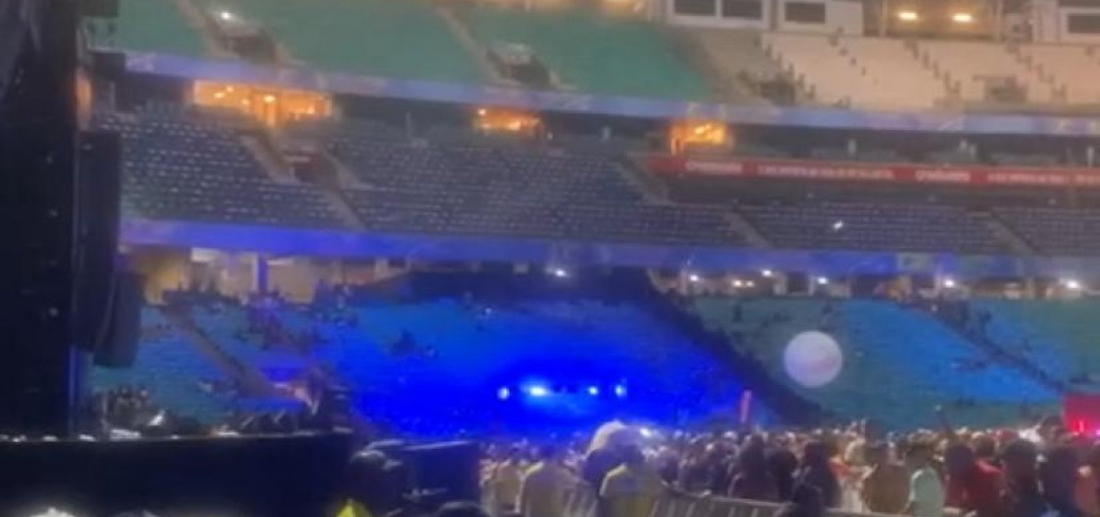MV Bill tem show interrompido na Arena Fonte Nova após passar minutos do horário estipulado