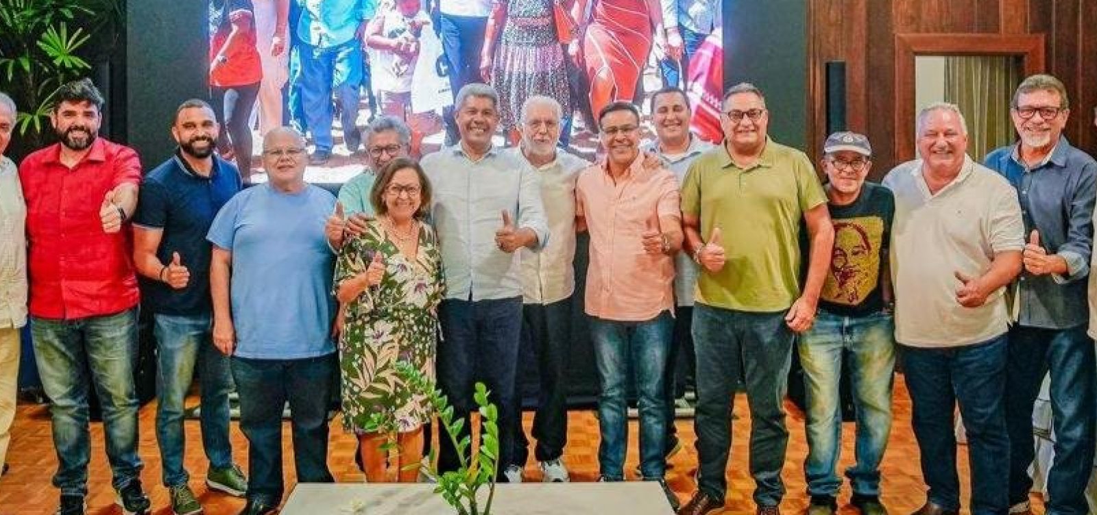 Líderes partidários adiam anúncio sobre candidato a prefeito de Salvador