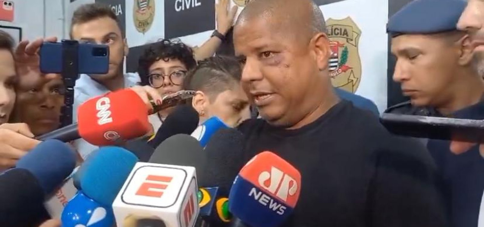 Marcelinho Carioca diz que três homens o sequestram: “Me forçaram a fazer aquele vídeo, é mentira”