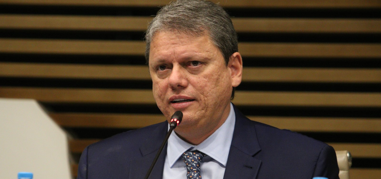 Governador de São Paulo corta investimentos do programa de câmeras corporais em policiais