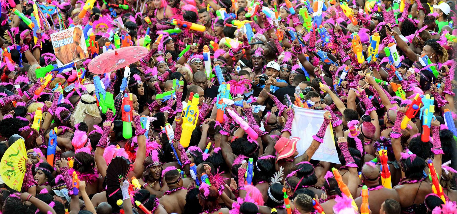 “Vai sair como todo ano”, diz presidente de ‘As Muquiranas’ sobre primeiro Carnaval com proibição de pistola de água