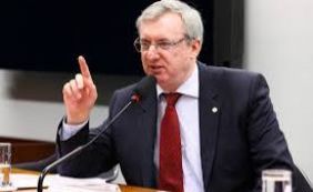 Ministro da Ciência e Tecnologia participa de fórum em Salvador