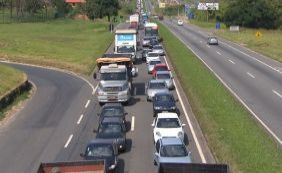 Número de acidentes nas estradas cai pela metade no feriadão, indica PRF