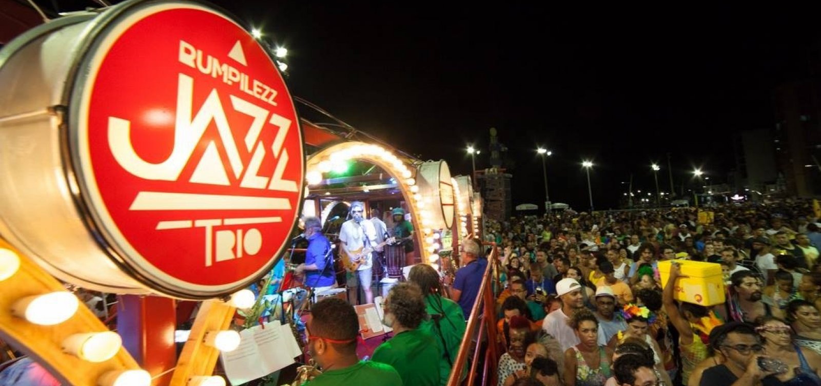 Jazz Trio de Letieres Leite & Orkestra Rumpilezz tem data confirmada no  Carnaval de Salvador - Metro 1