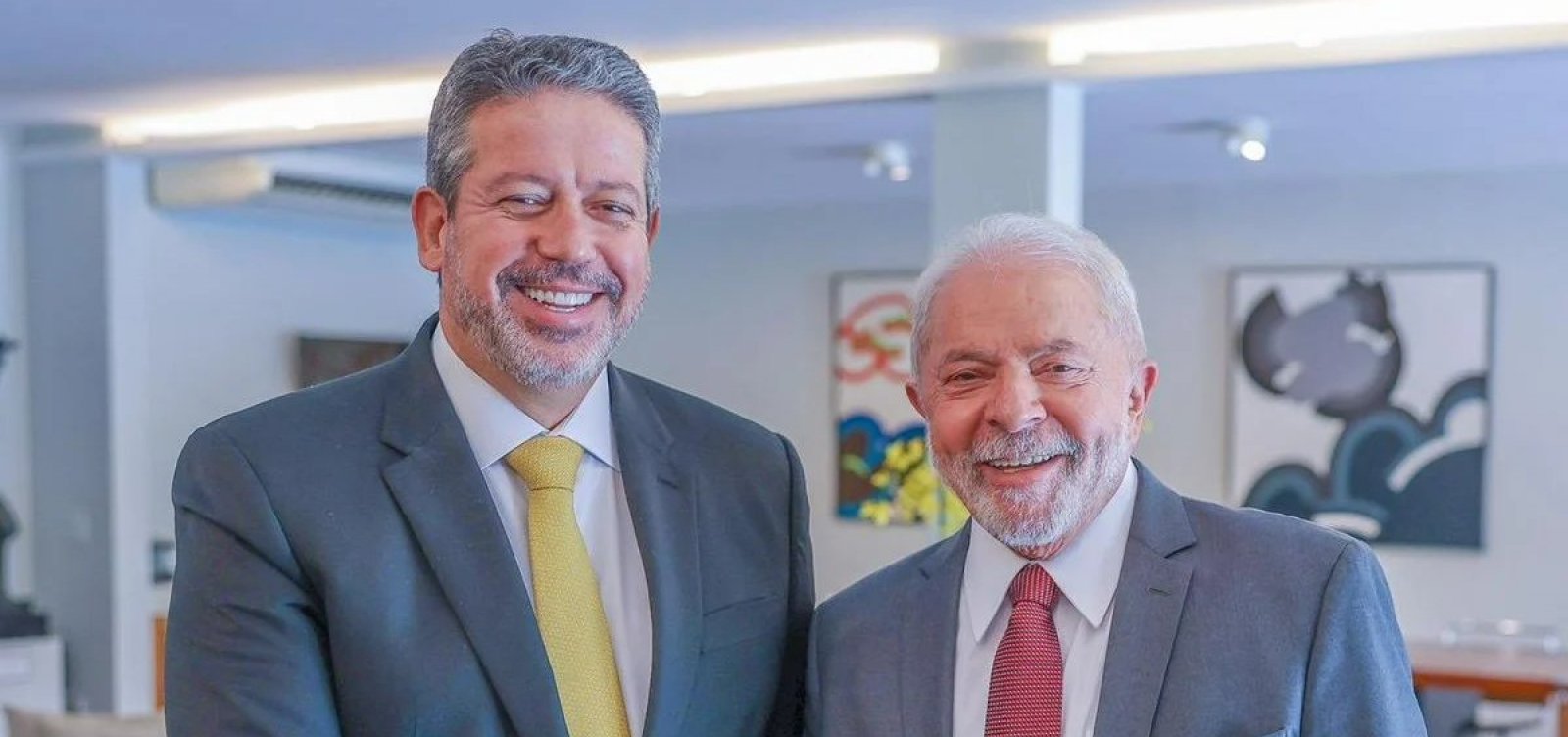 Lula recebe Arthur Lira após críticas de deputado sobre relação com governo