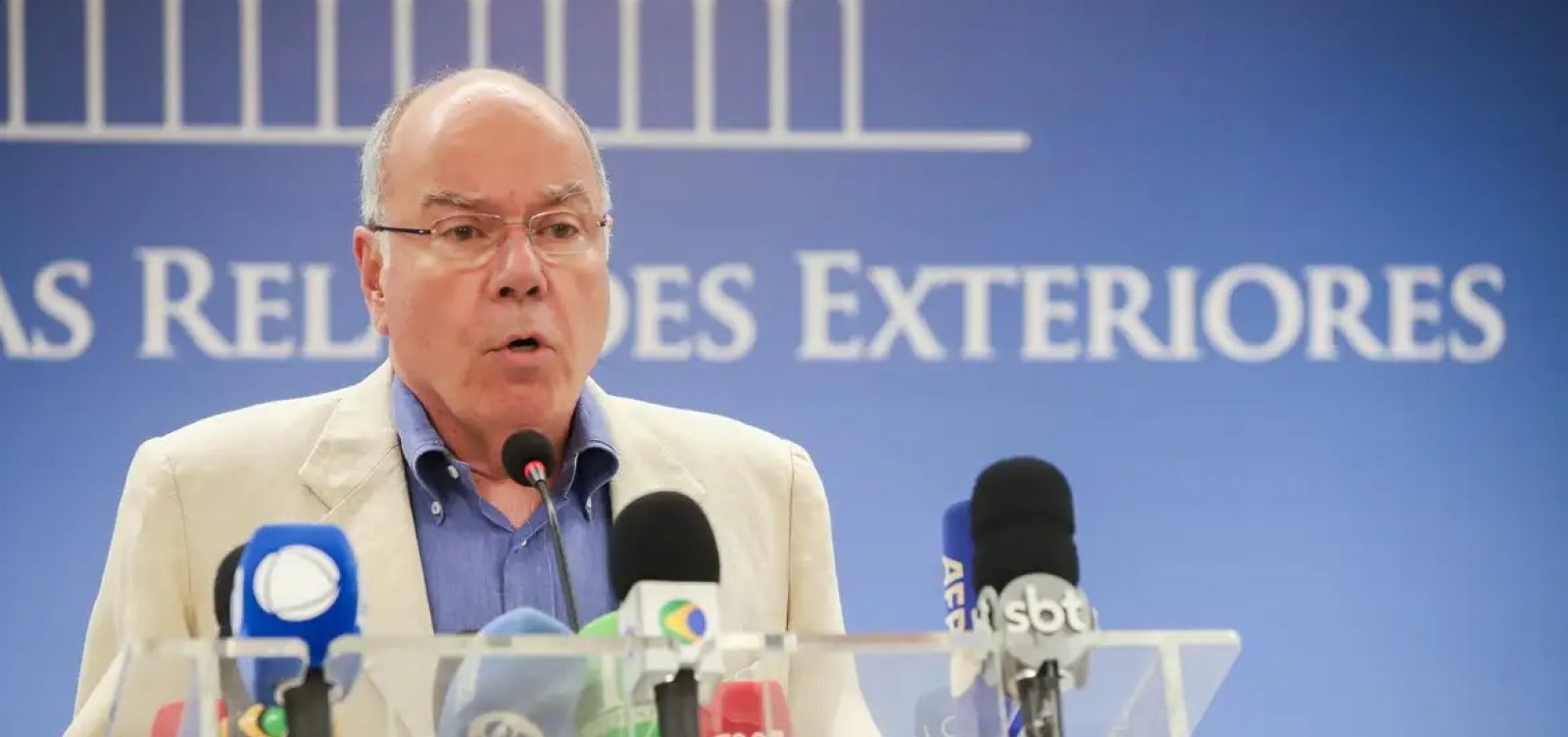 Mauro Vieira irá ao Senado após convite de Renan Calheiros para debater crise diplomática 