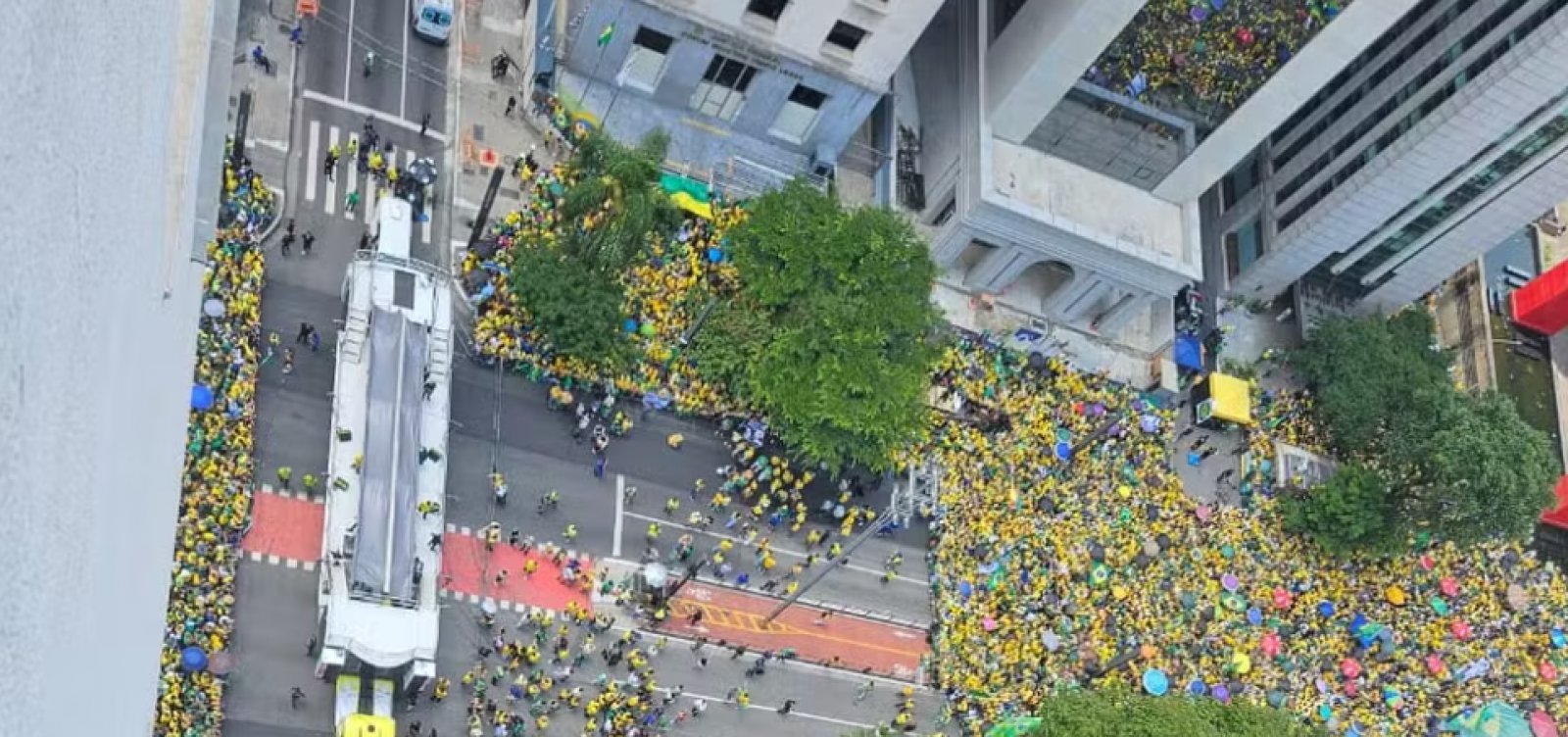 "Vocês transformaram o PL no maior partido do Brasil", diz Valdemar Costa Neto em ato de defesa de Bolsonaro 