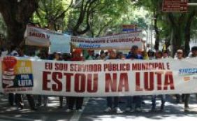 "Não é com baderna que vão resolver greve", diz Silvio Pinheiro sobre servidores