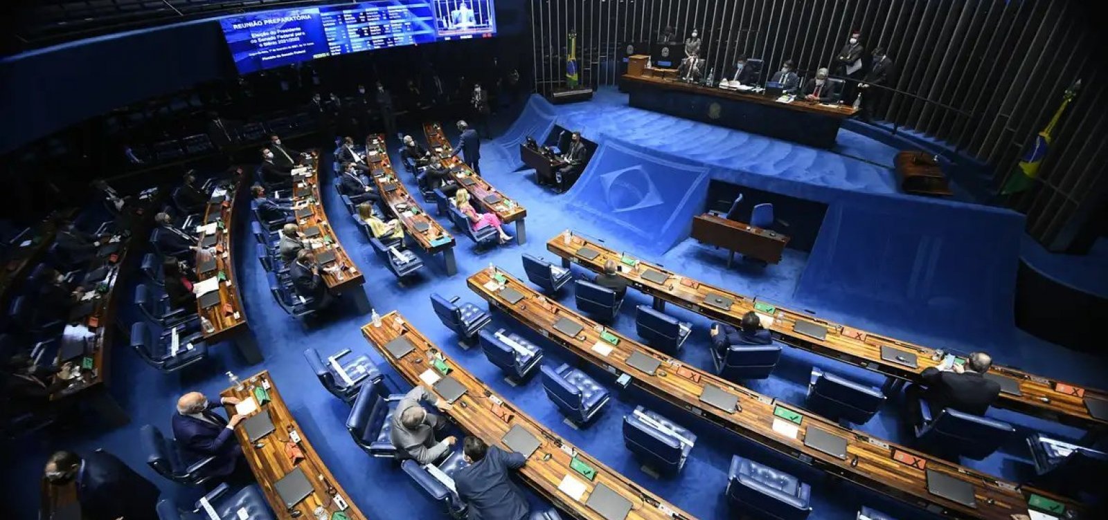 Líderes do Senado discutem novo Código Eleitoral e PEC de fim da reeleição